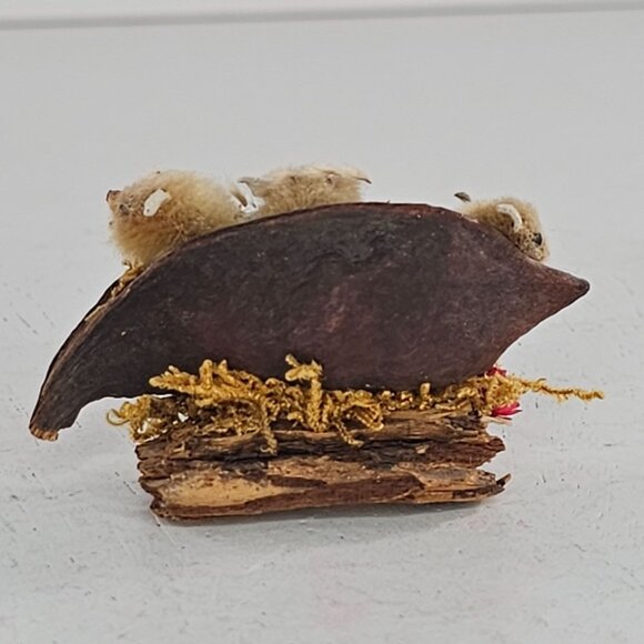 Vintage Baby Mice In Pecan Shell Fur Animals Signed Troy - Picture 5 of 10